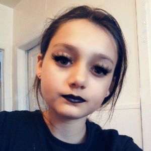 Meet your Posher, Mya